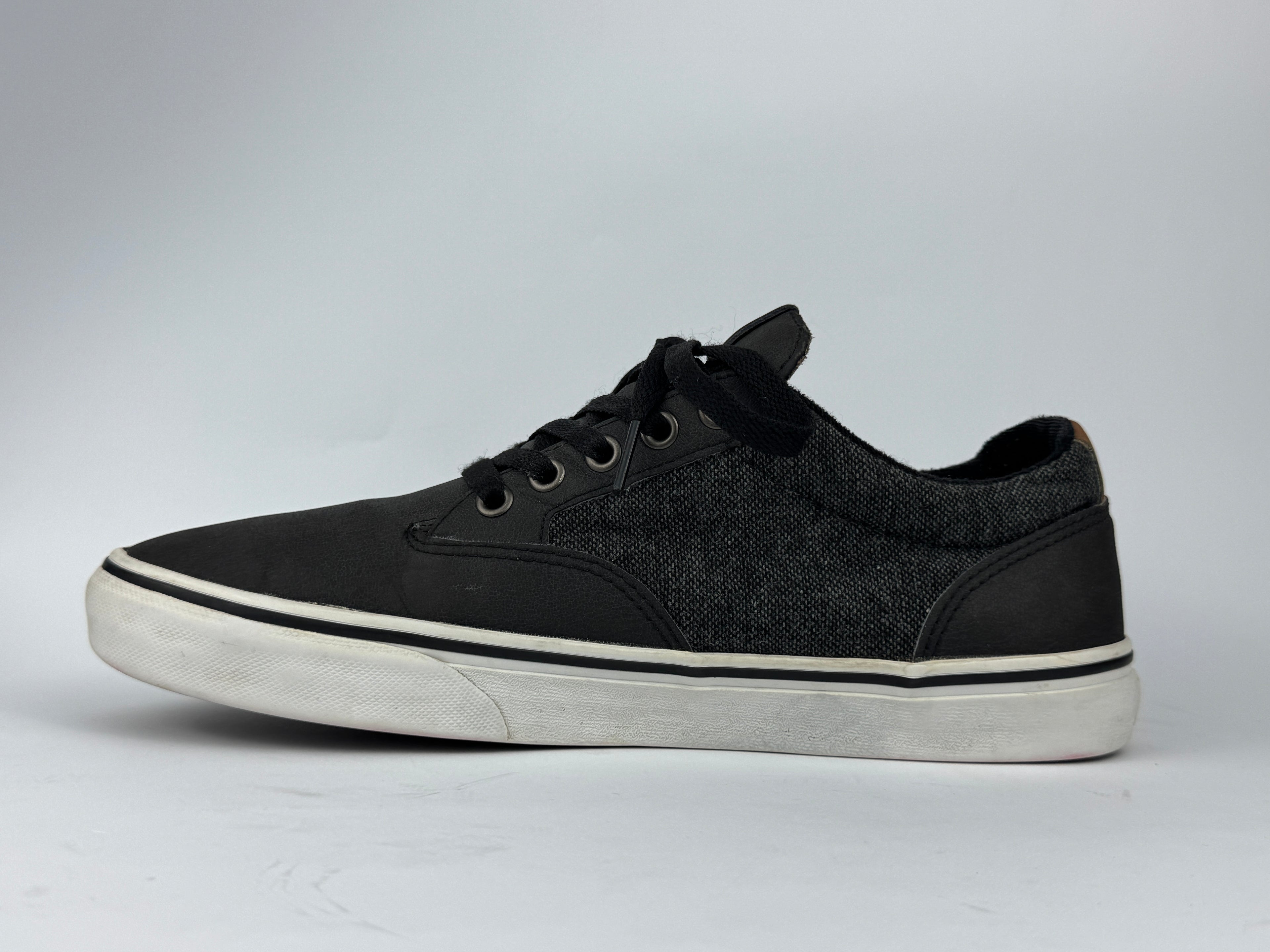VANS FAUX LEATHER