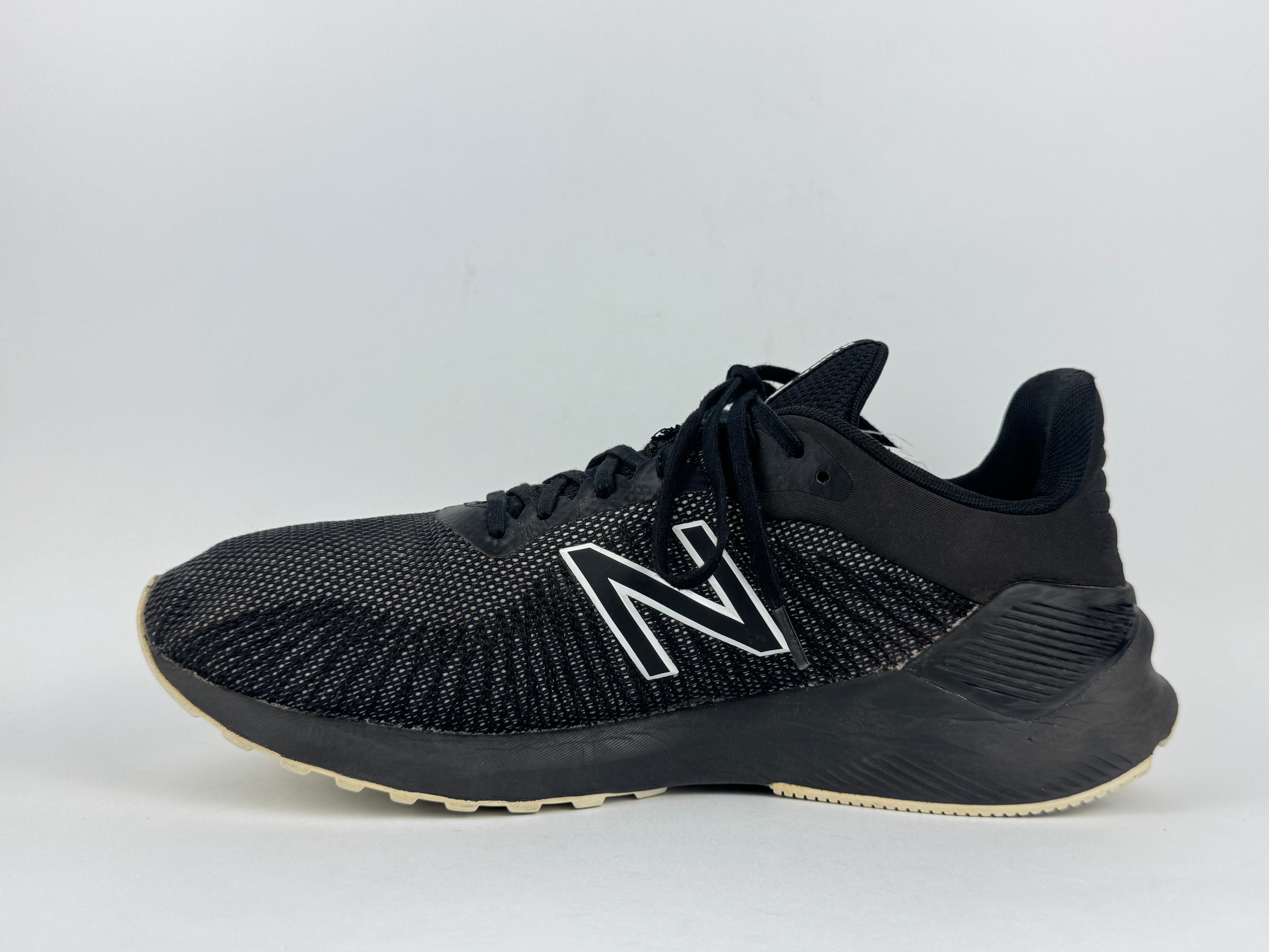 New Balance Men's Ventr V1 Running