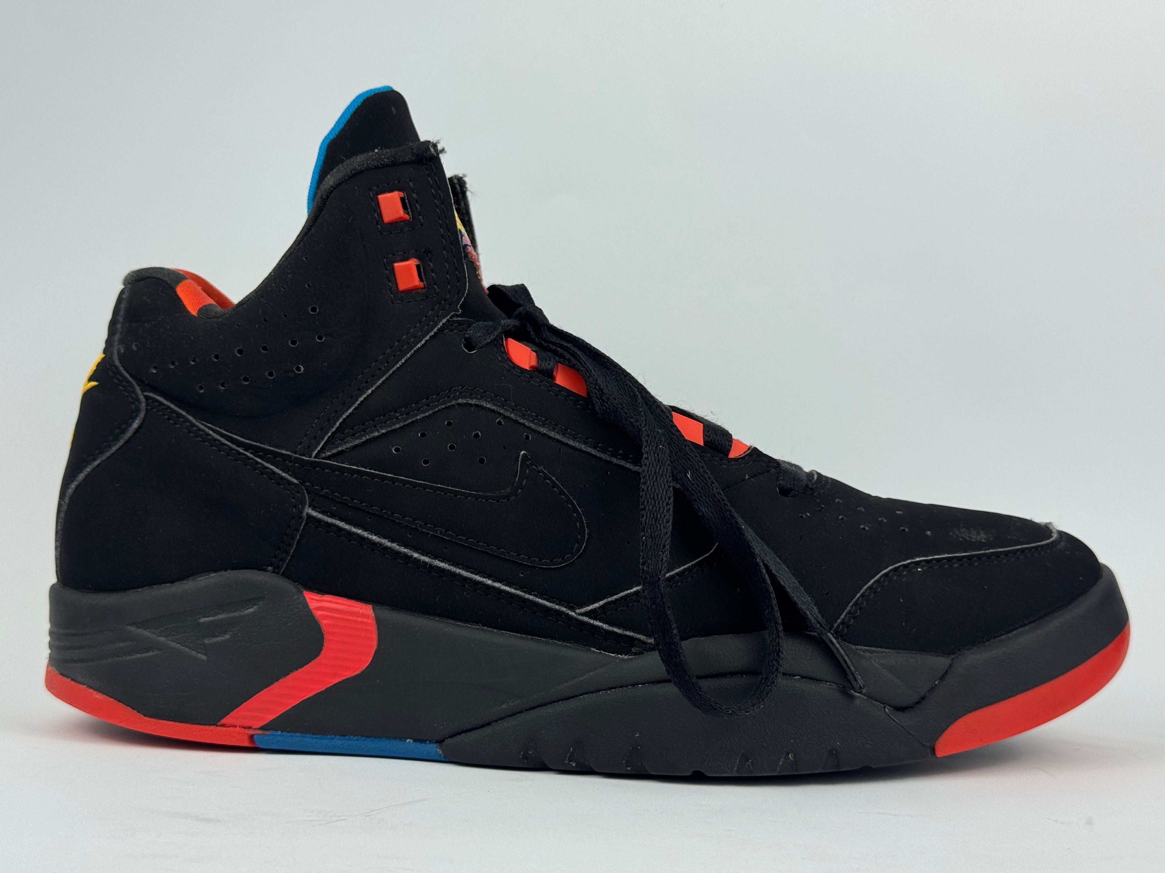 NIKE AIR FLIGHT LITE