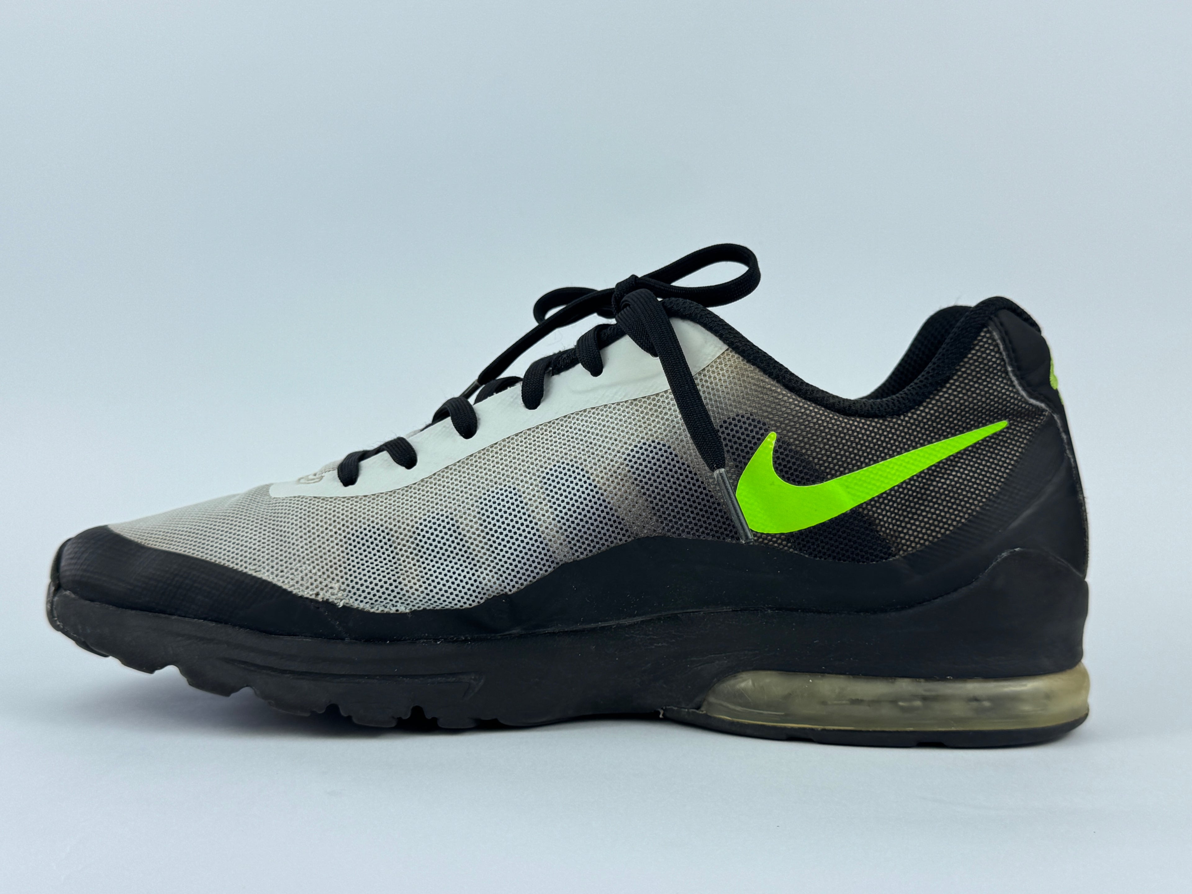 NIKE AIR MAX INVIGOR