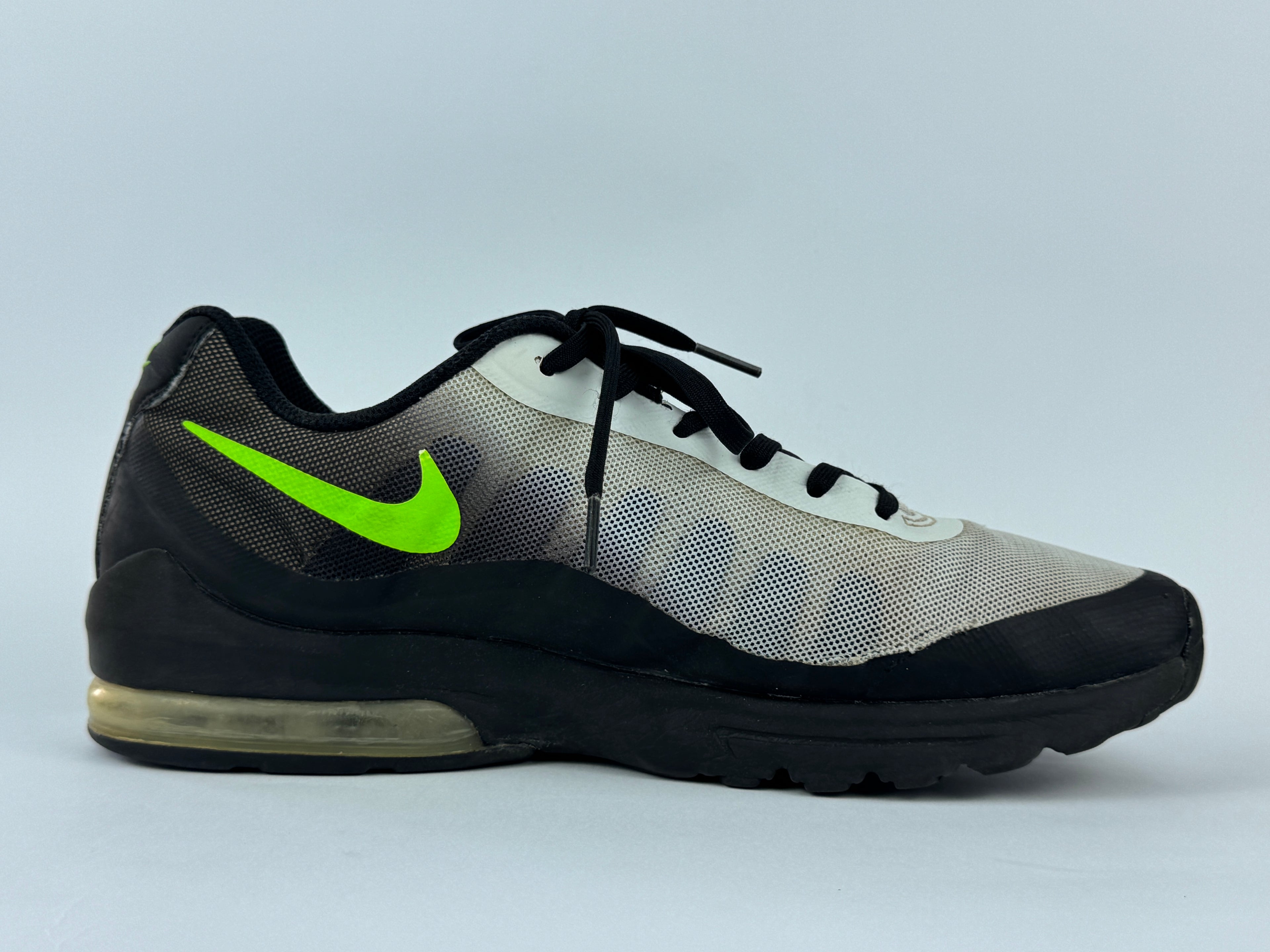 NIKE AIR MAX INVIGOR