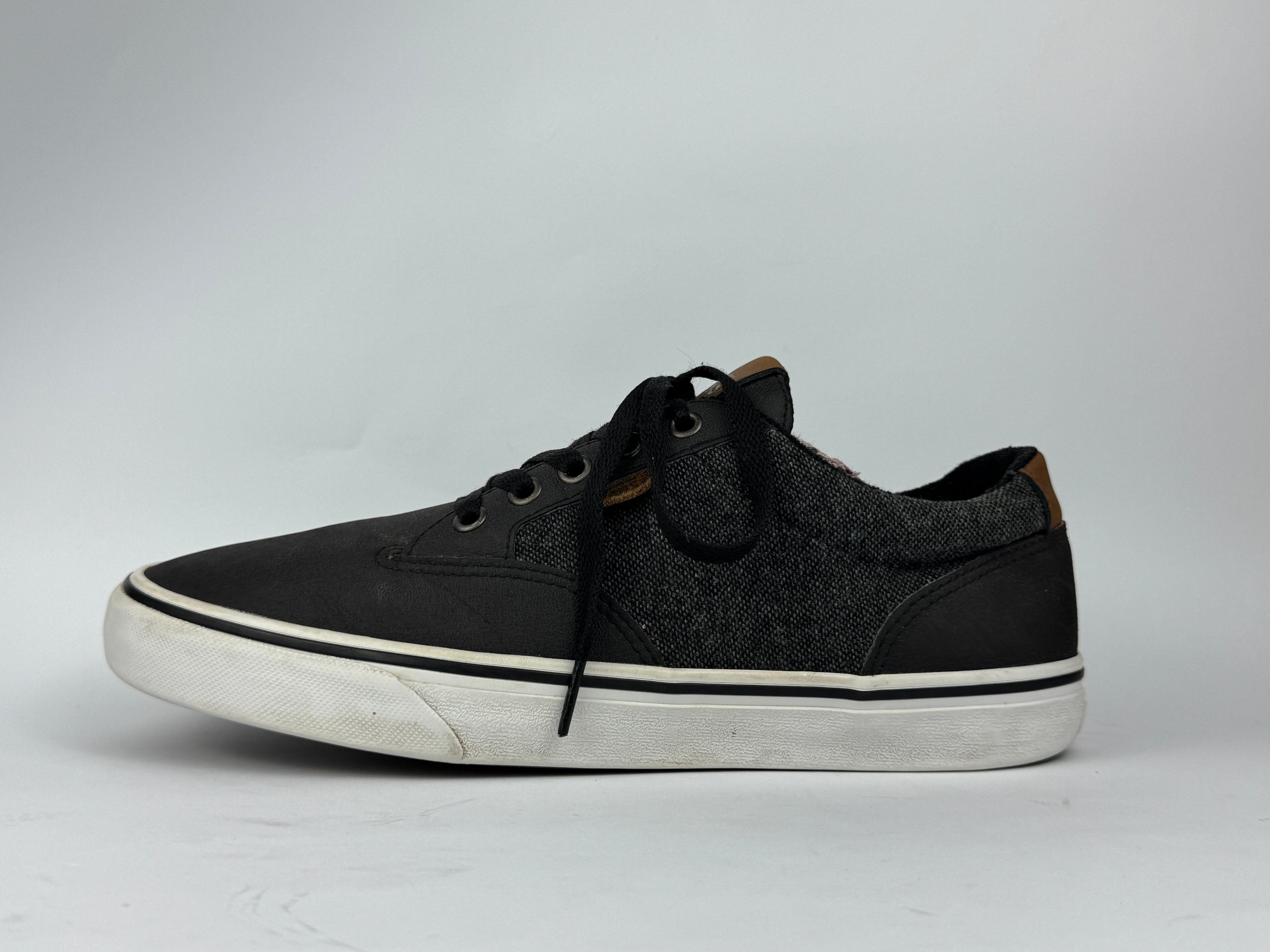 VANS FAUX LEATHER