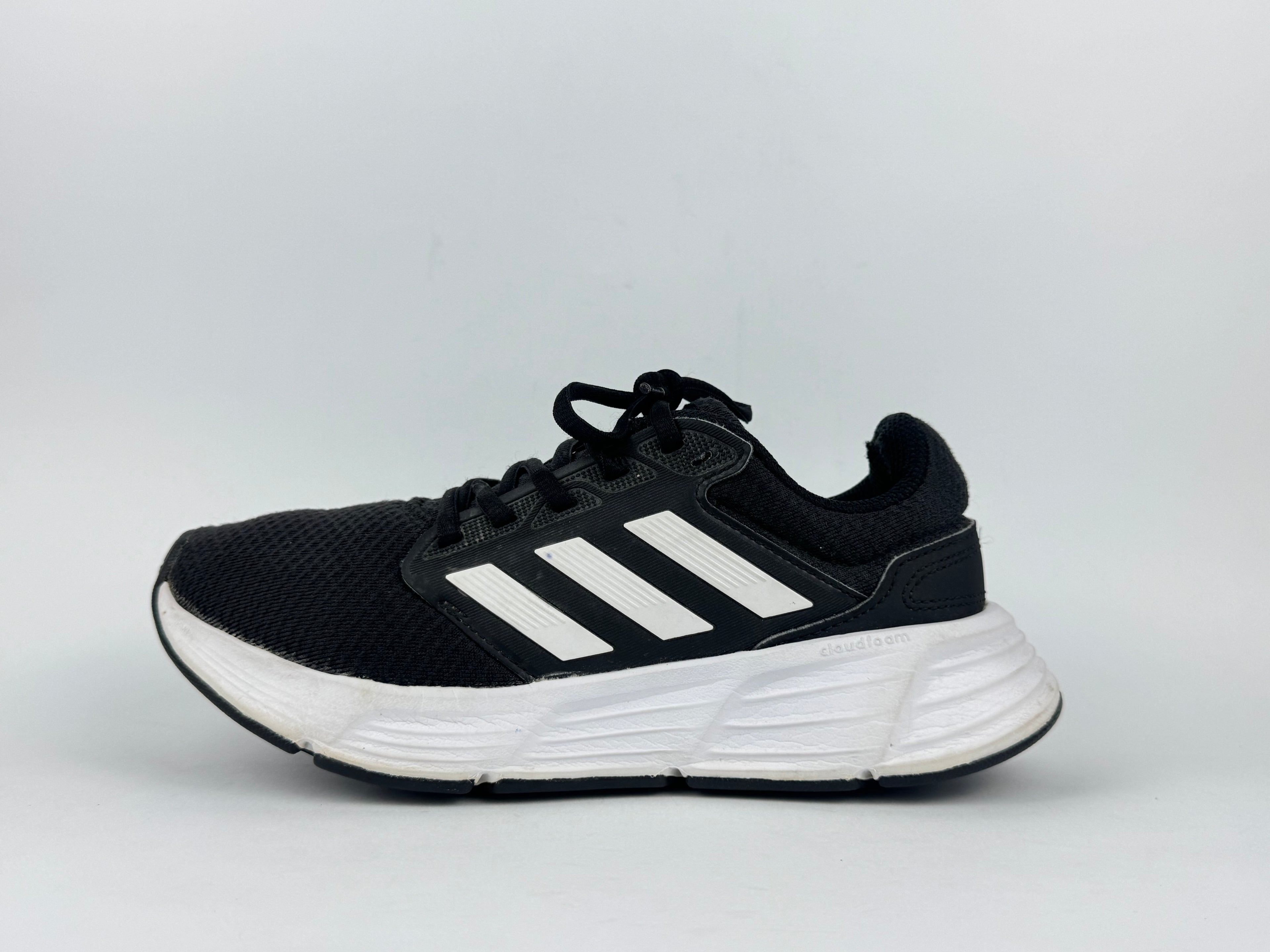 Adidas Galaxy 6 running