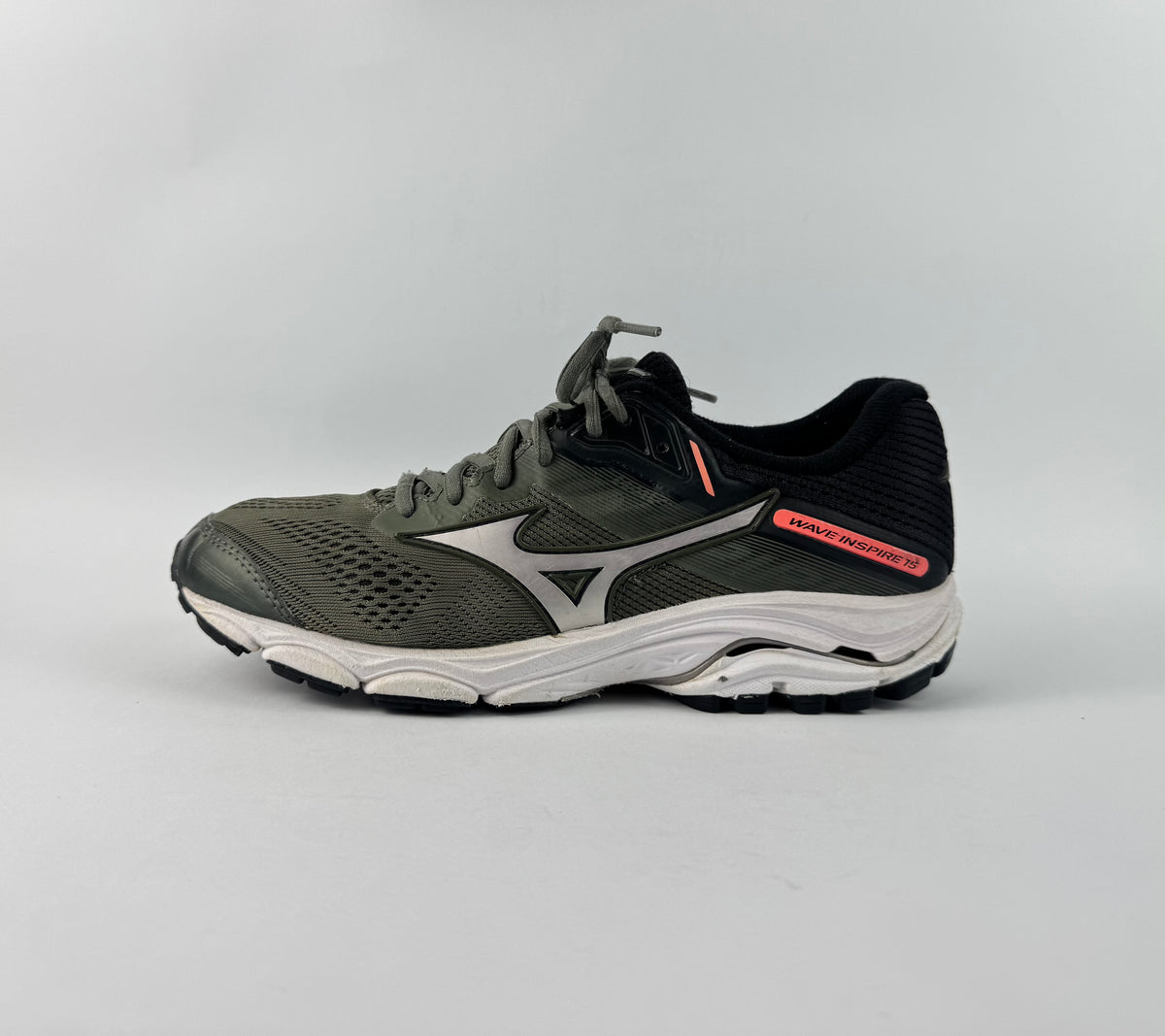 Mizuno Wave Inspire