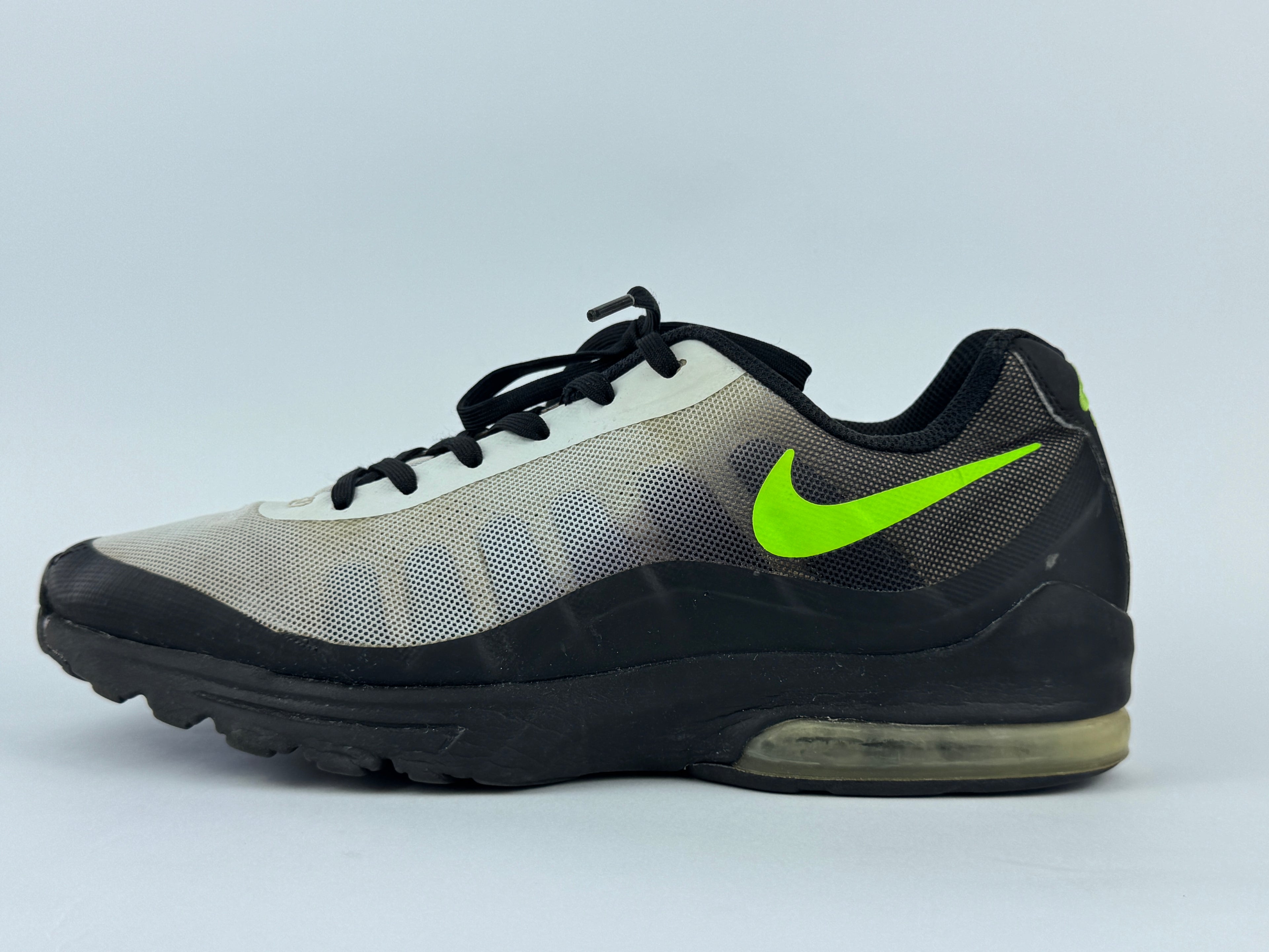 NIKE AIR MAX INVIGOR