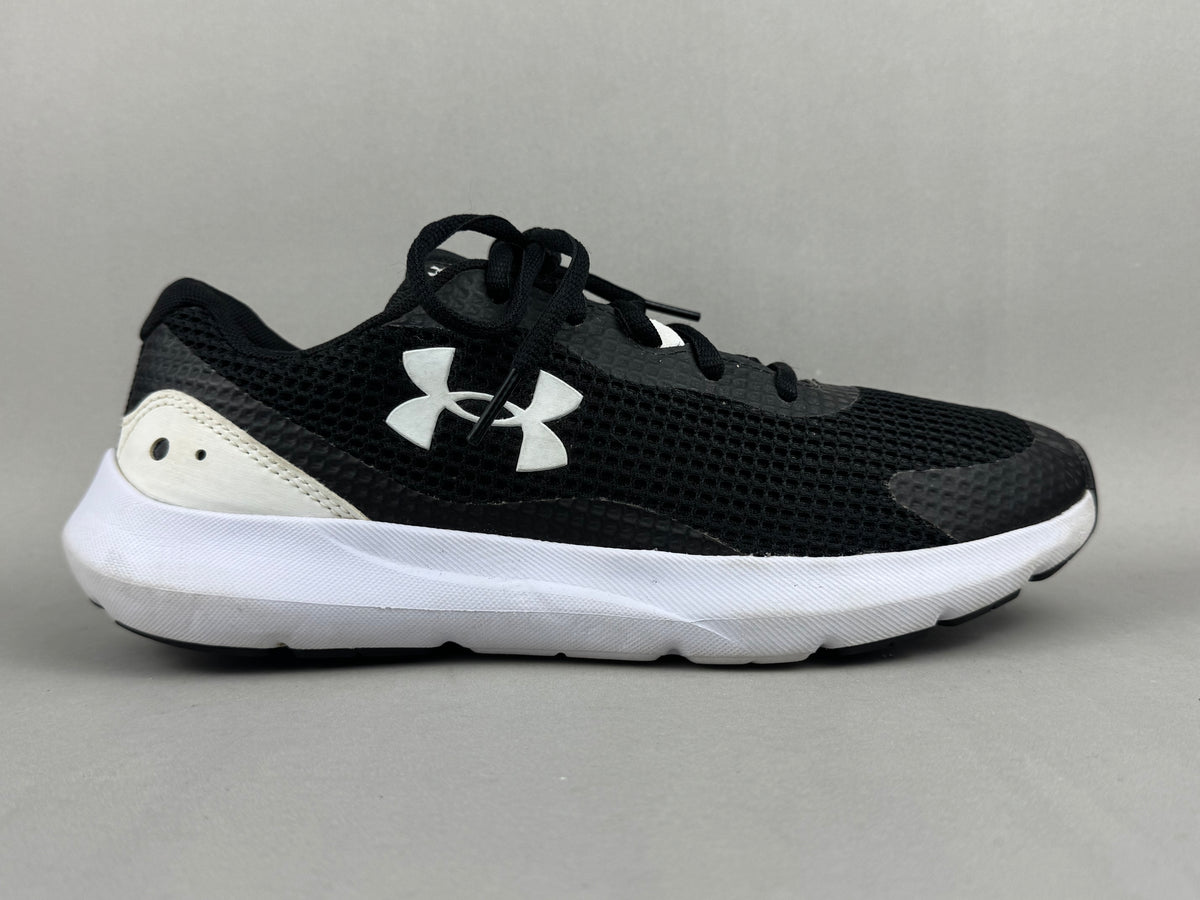 Under Armour Surge 3