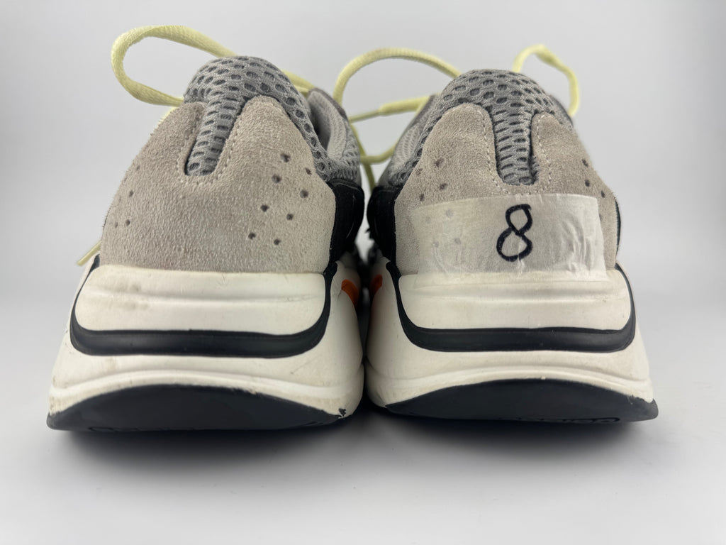 Adidas Yeezy Boost 700