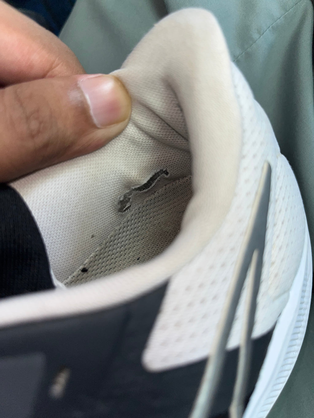 NIKE AIR ZOOM PEGASUS