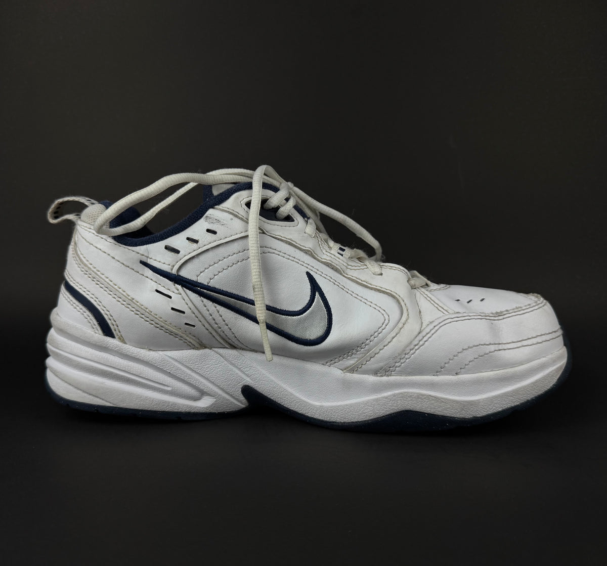 Nike Air Monarch