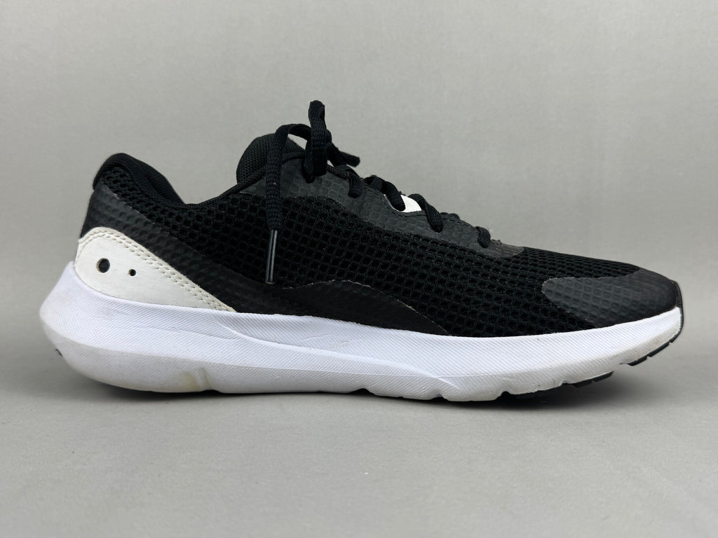 Under Armour Surge 3
