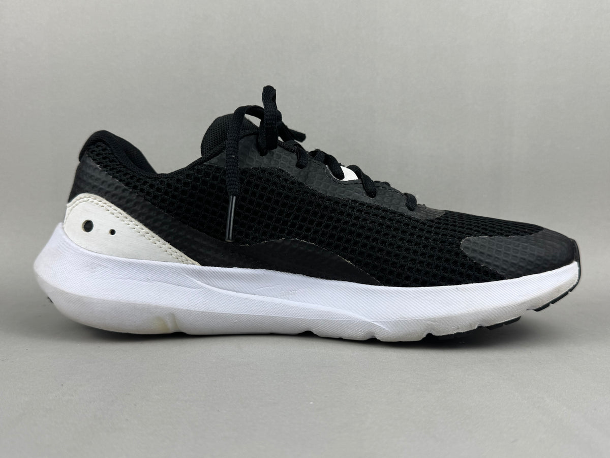 Under Armour Surge 3
