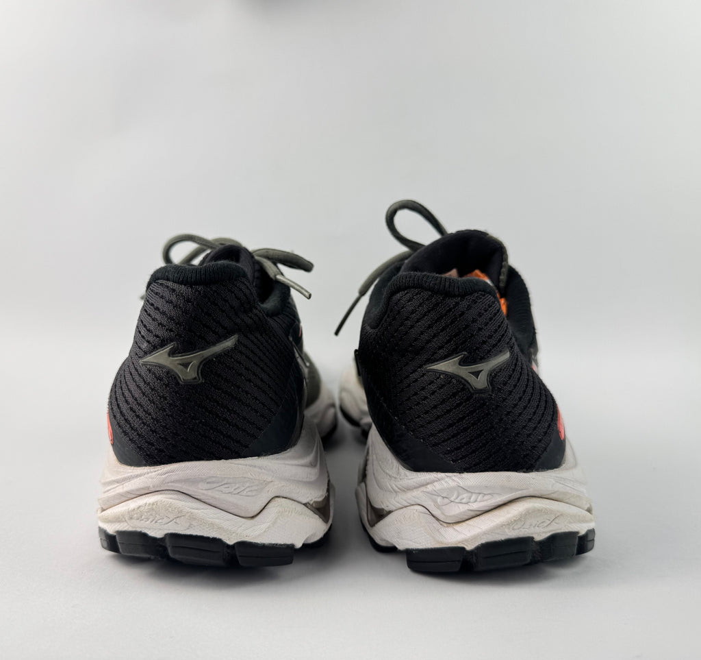Mizuno Wave Inspire
