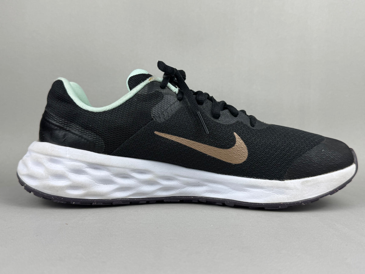 Nike Revolution 6 NN
