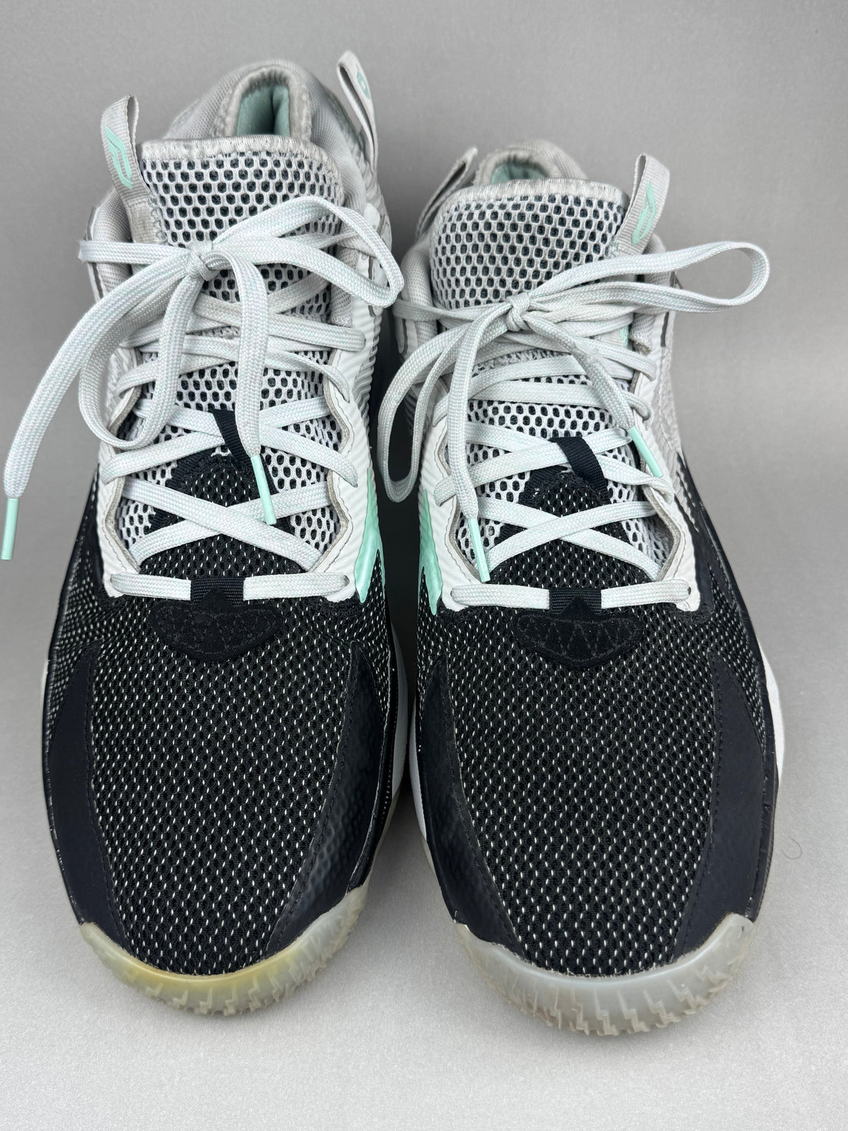 Adidas Dame 8