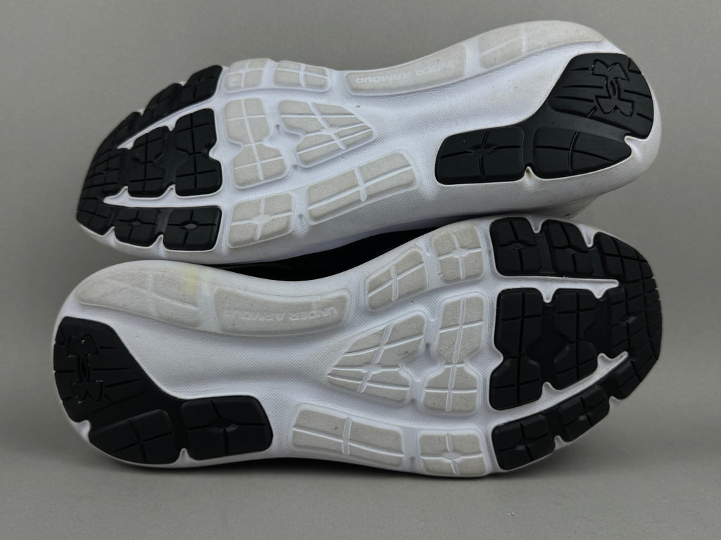 Under Armour Surge 3