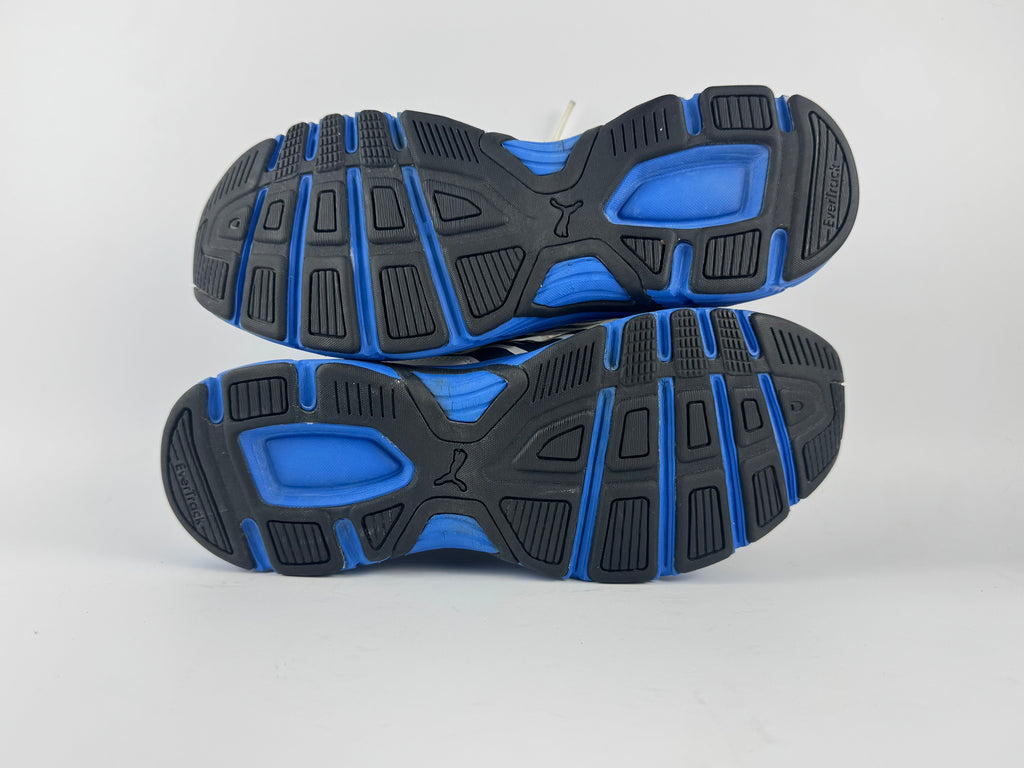 Puma Axis V3