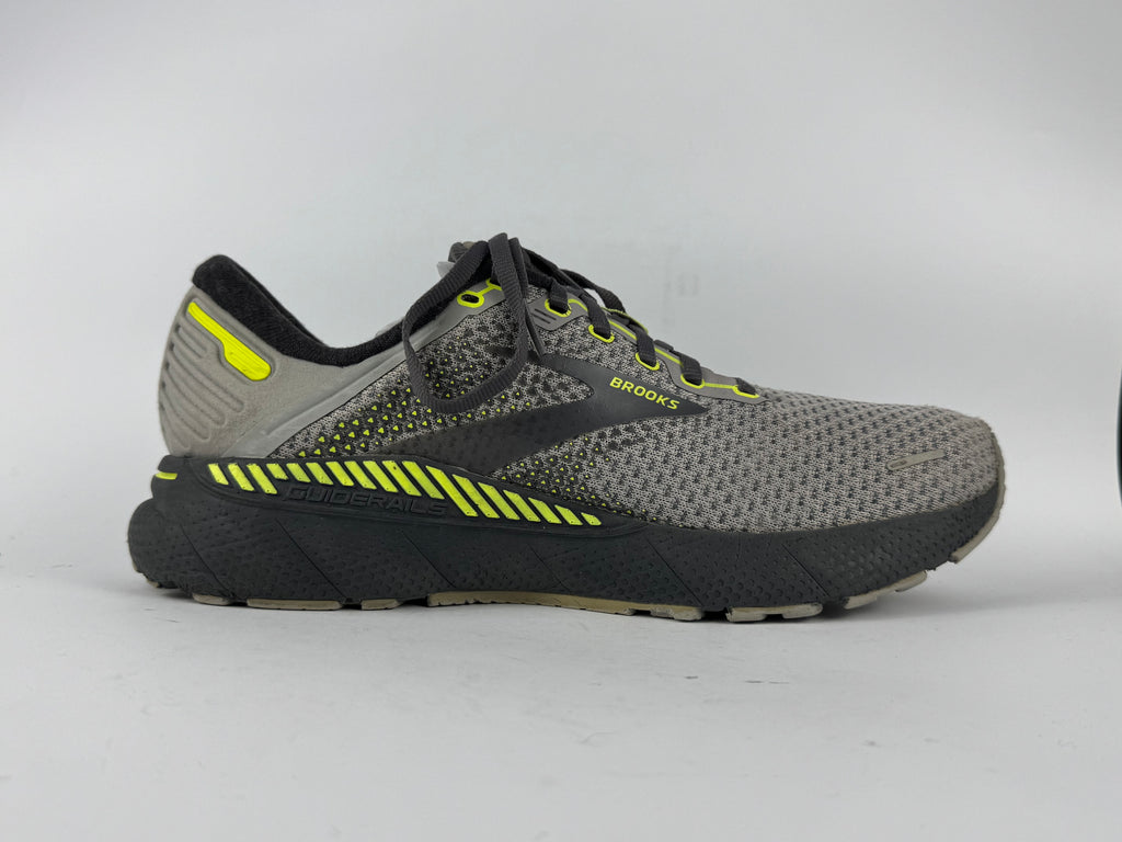 Brooks Adrenaline