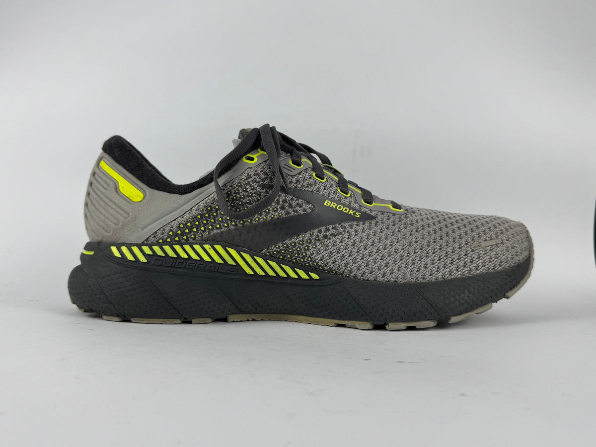 Brooks Adrenaline