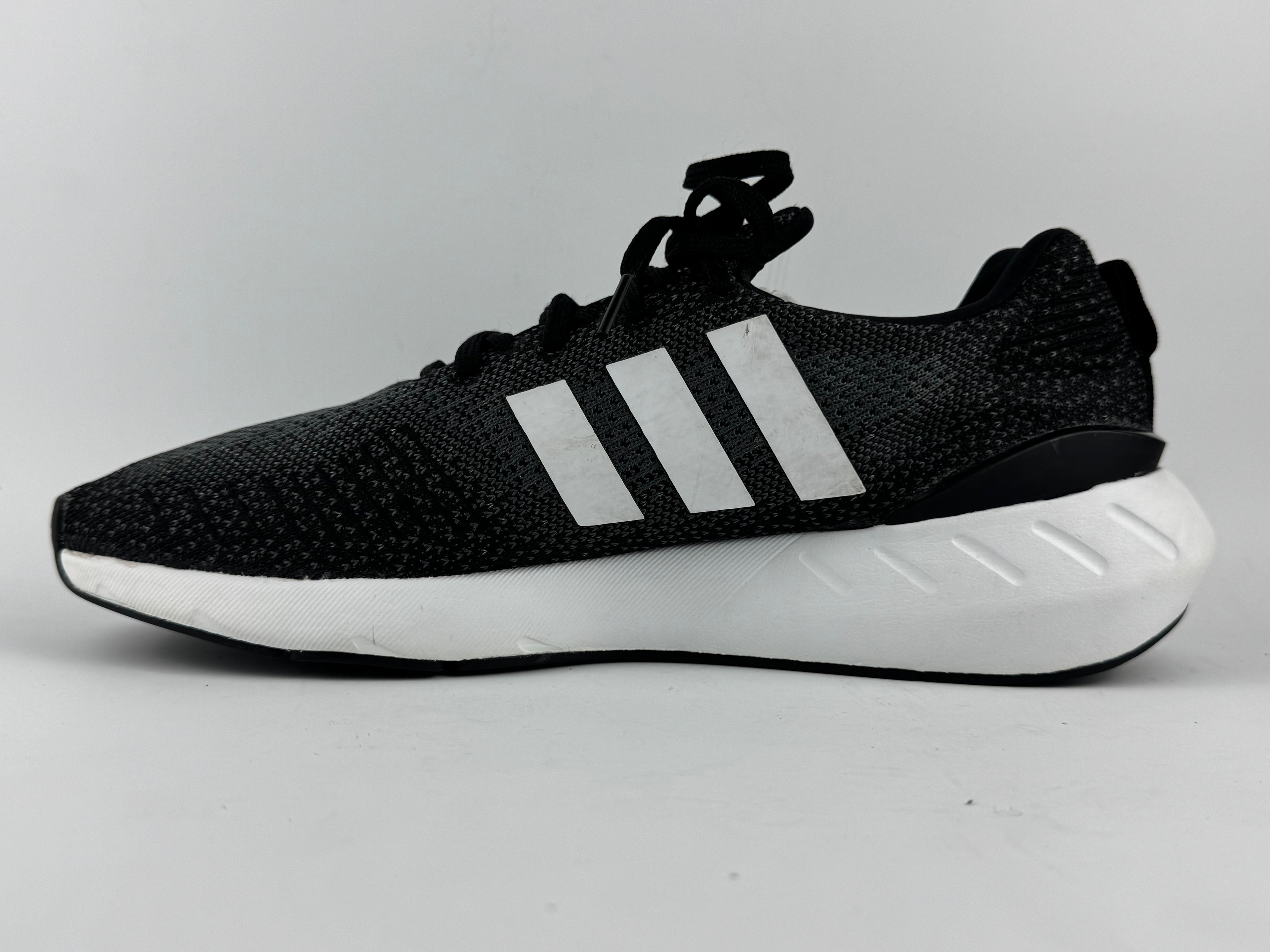 Adidas Swift Run 22