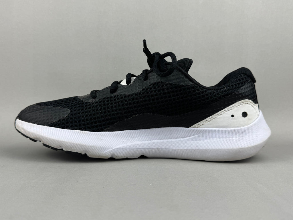 Under Armour Surge 3