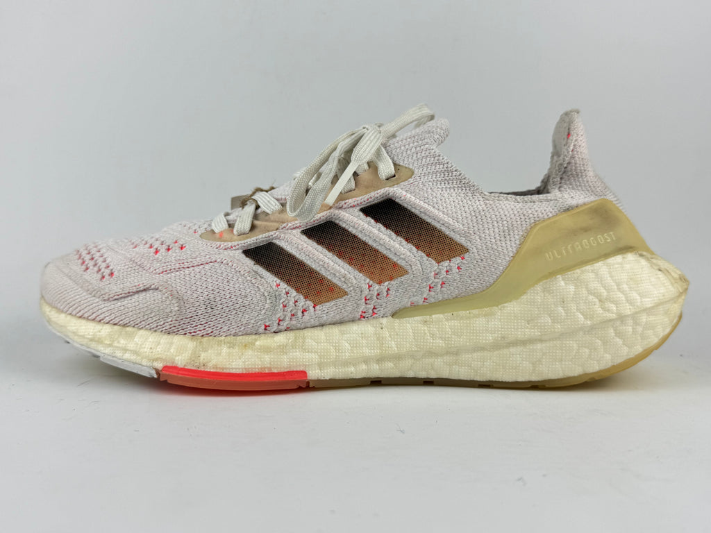 Adidas Ultraboost 22