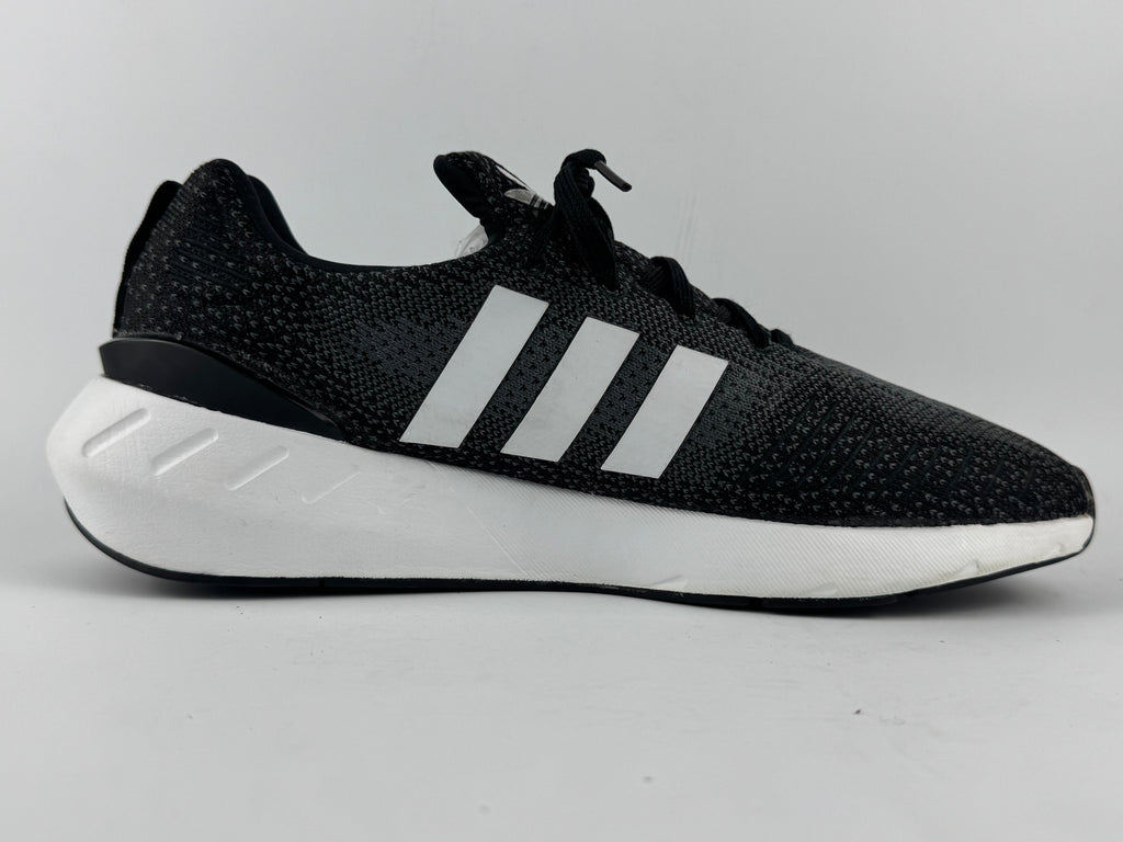 Adidas Swift Run 22