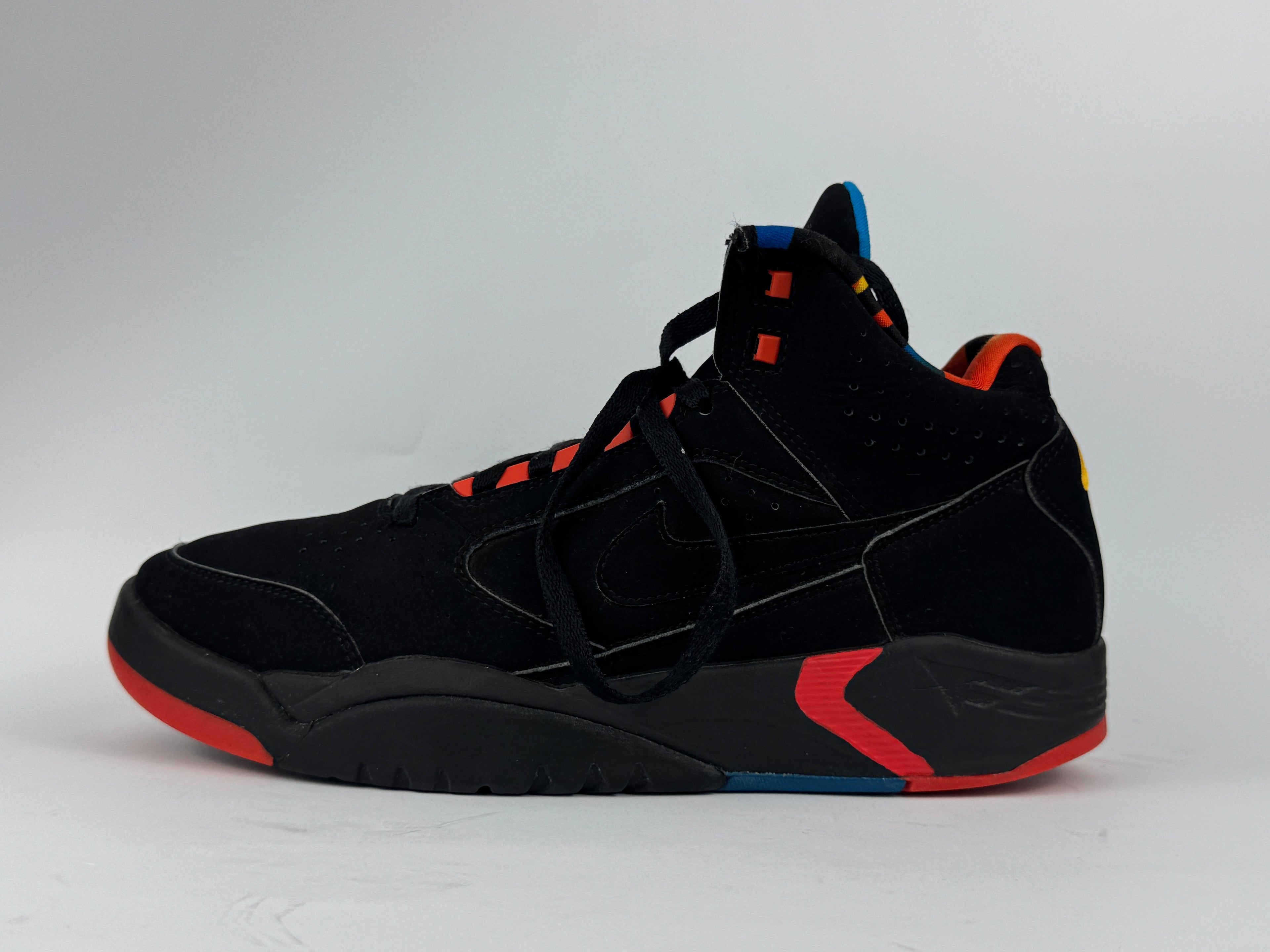 NIKE AIR FLIGHT LITE