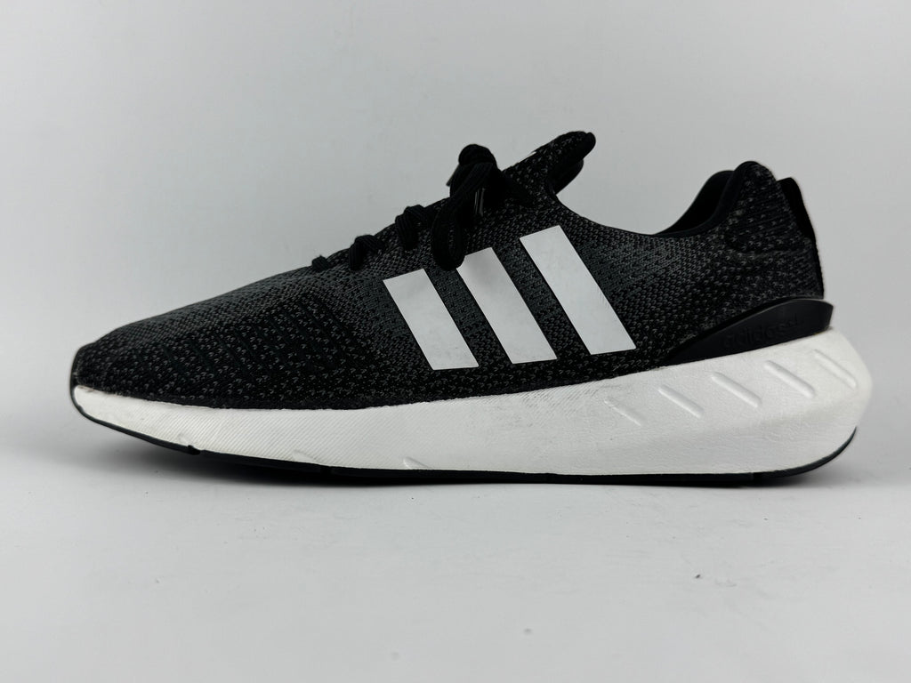 Adidas Swift Run 22