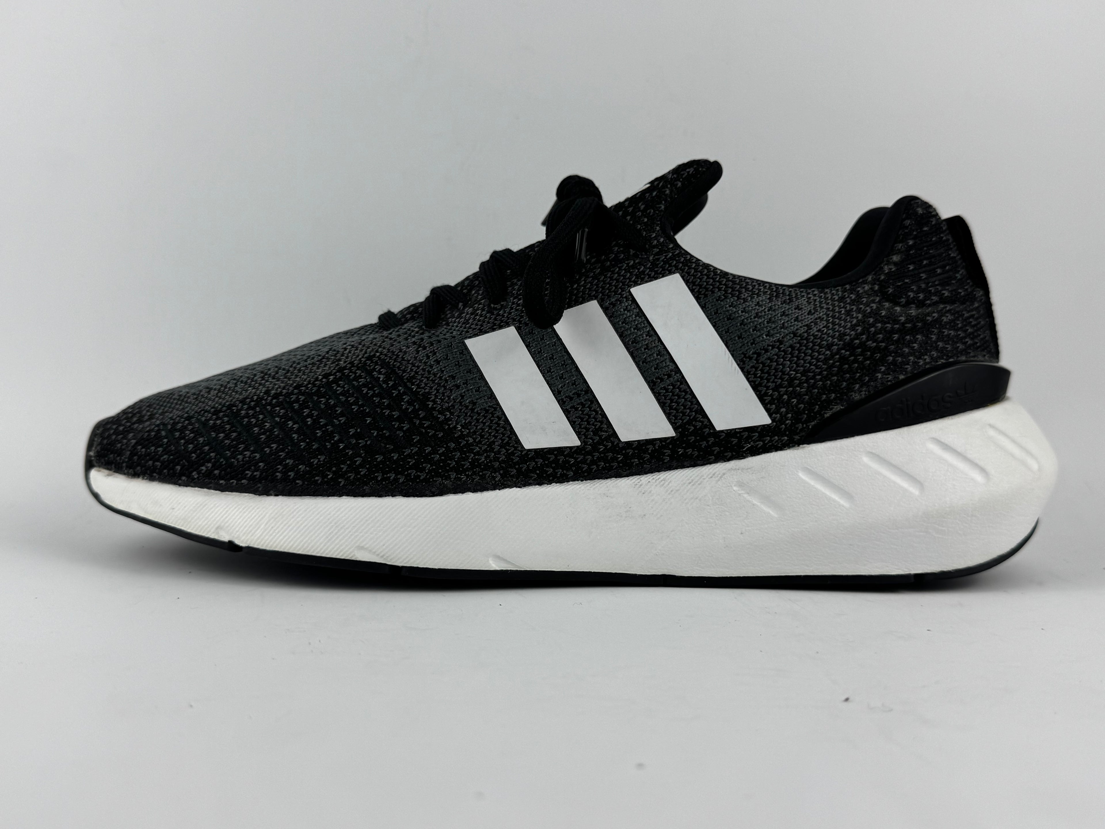 Adidas Swift Run 22
