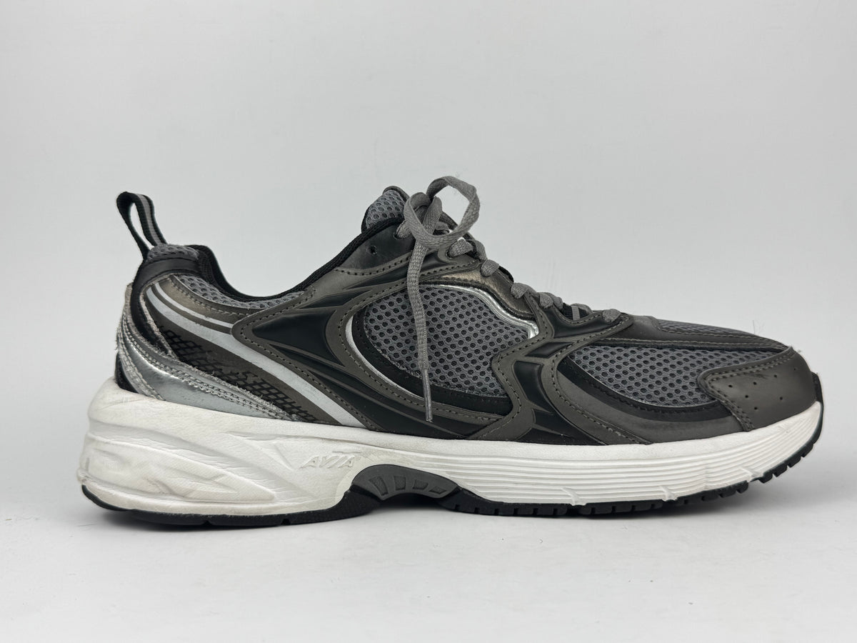 Avia 5000[UK9.5]
