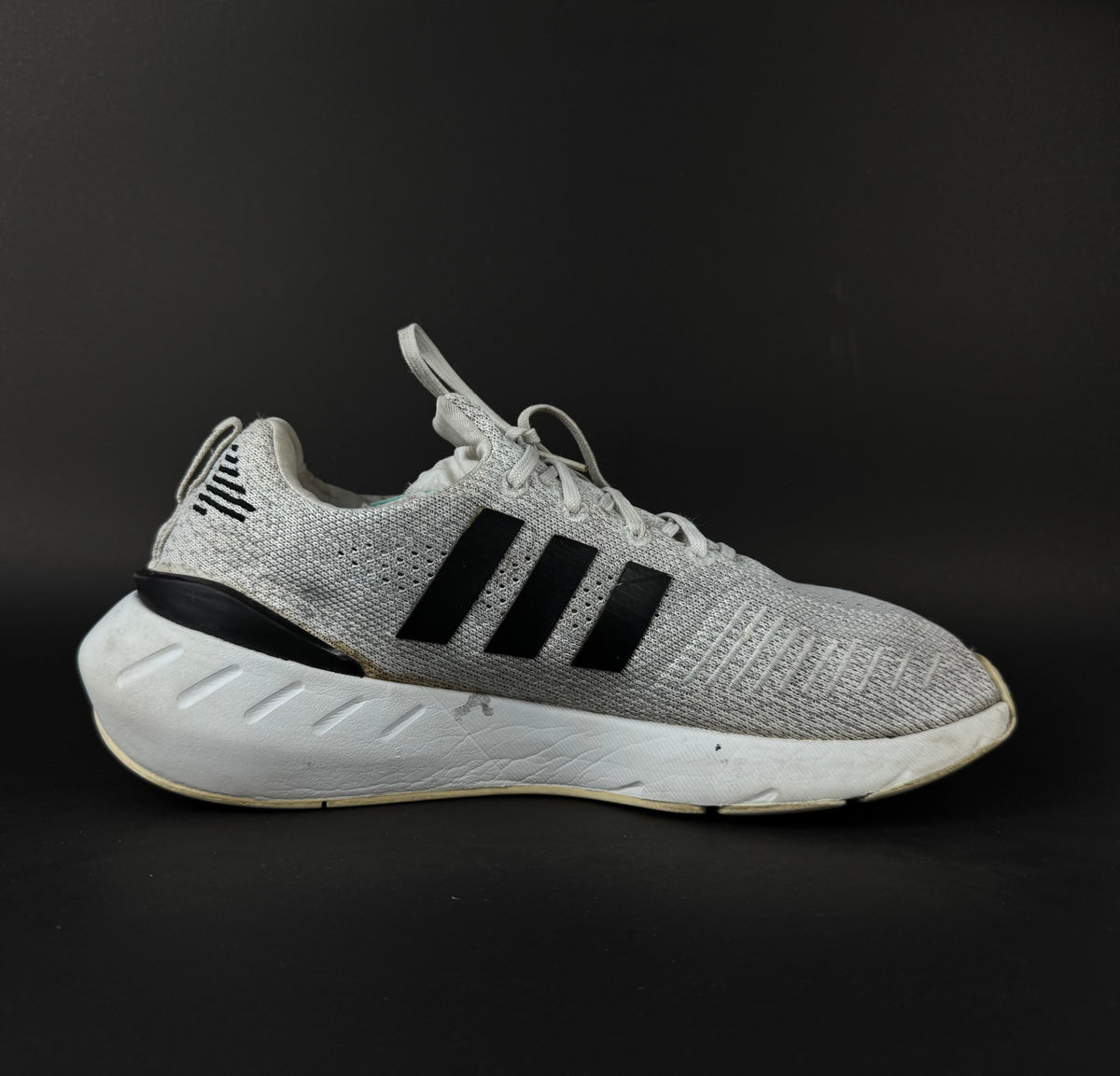 Adidas Swift Run