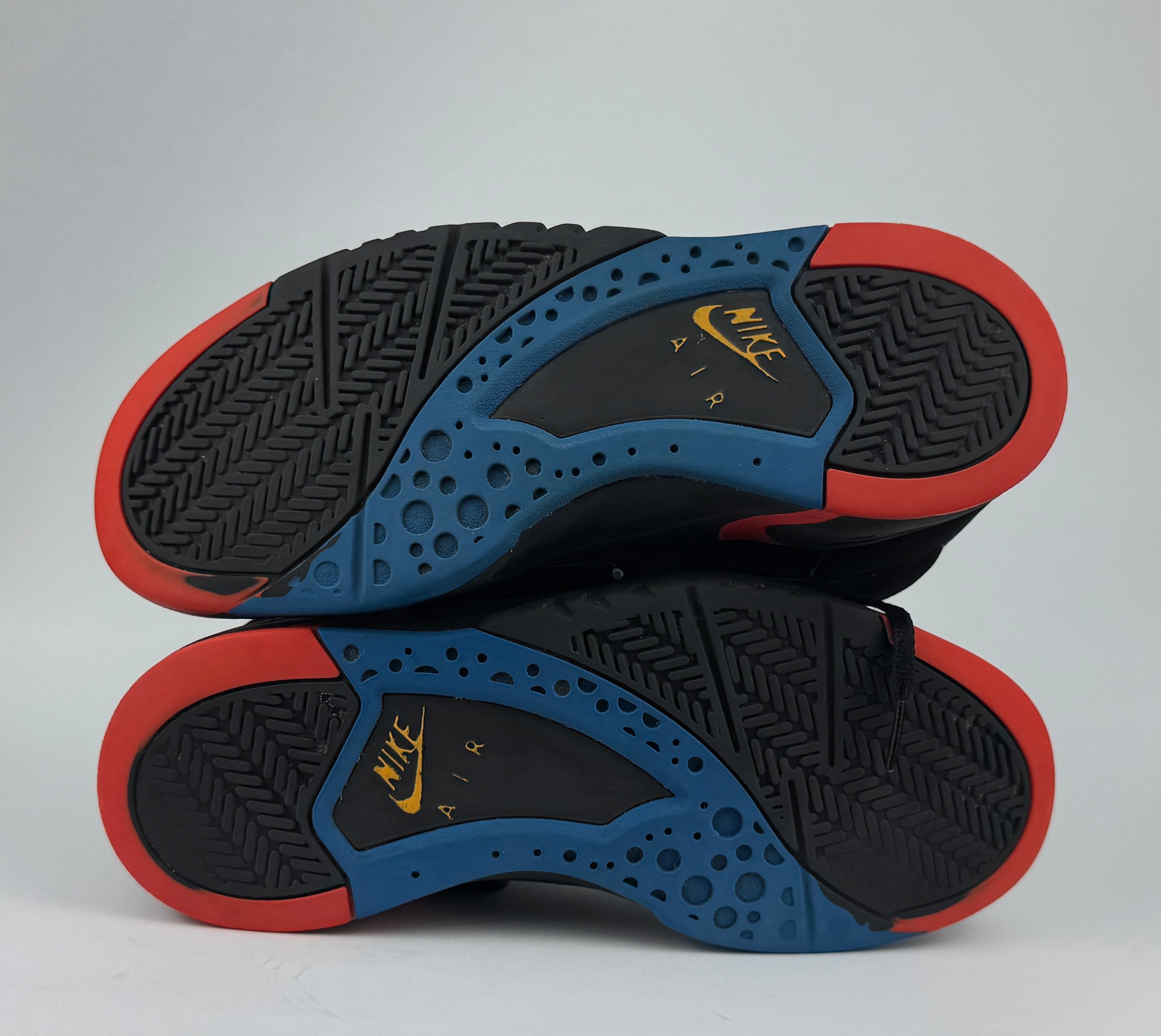 NIKE AIR FLIGHT LITE