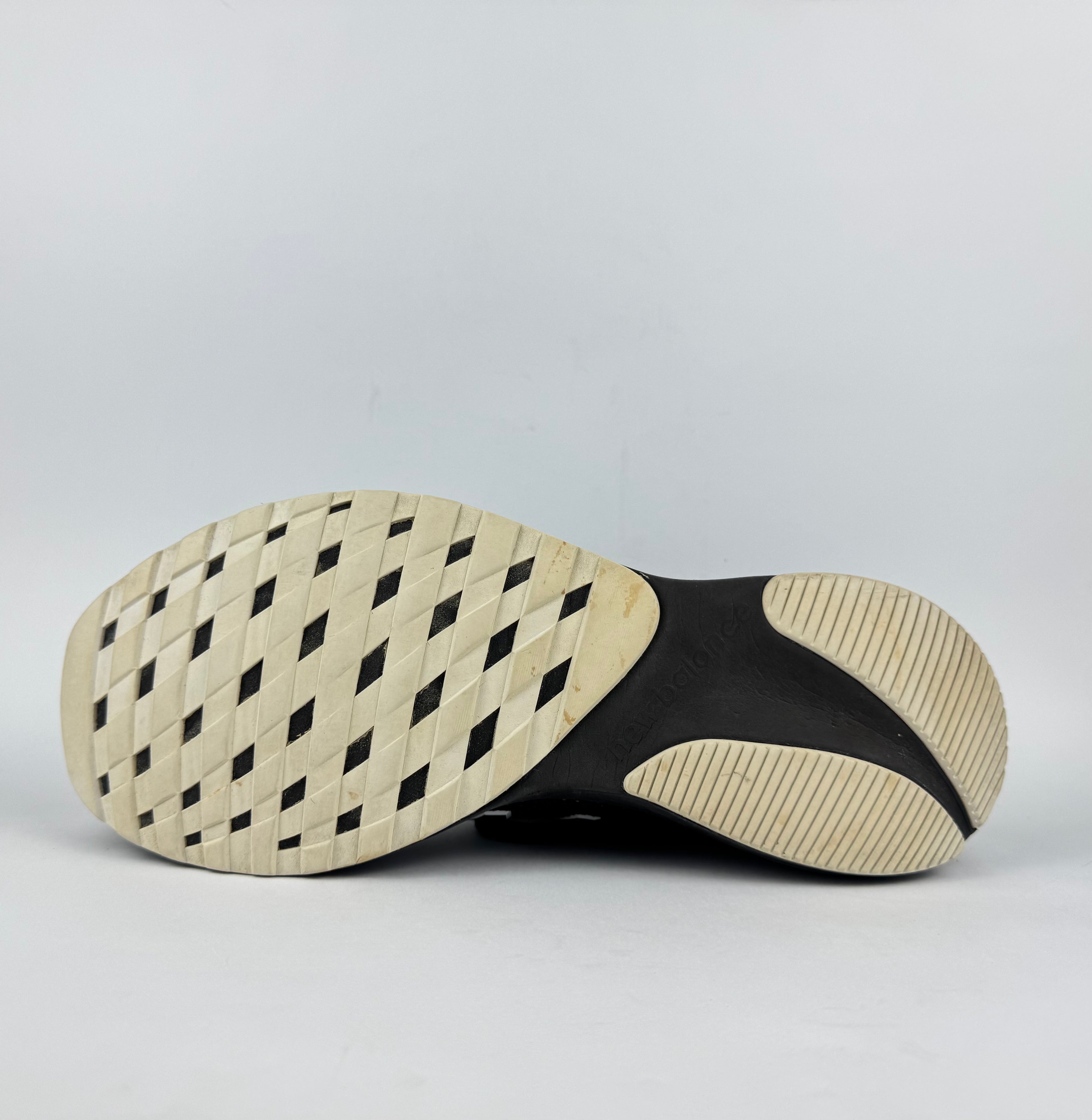 New Balance Men's Ventr V1 Running